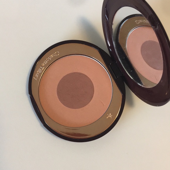 Eyeshadow and Blush Bundle. - Picture 6 of 10